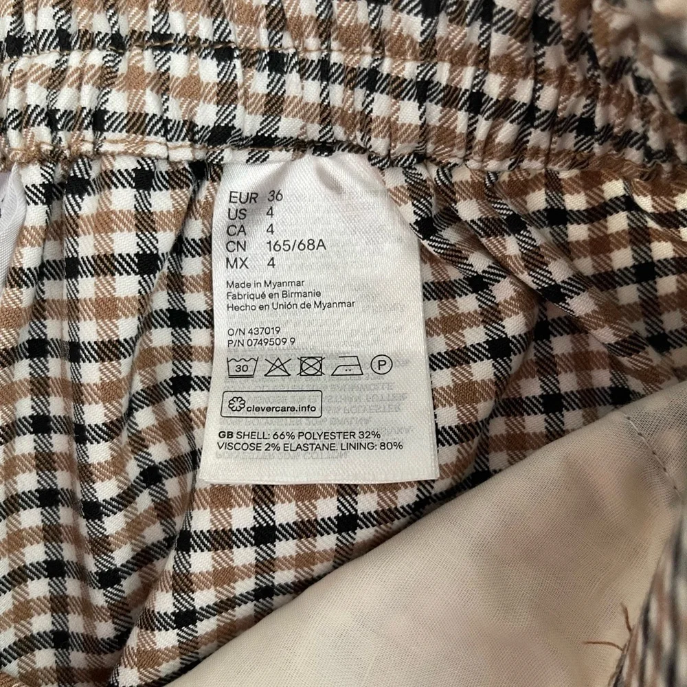 H&M DIVIDED Shorts with Tie Belt